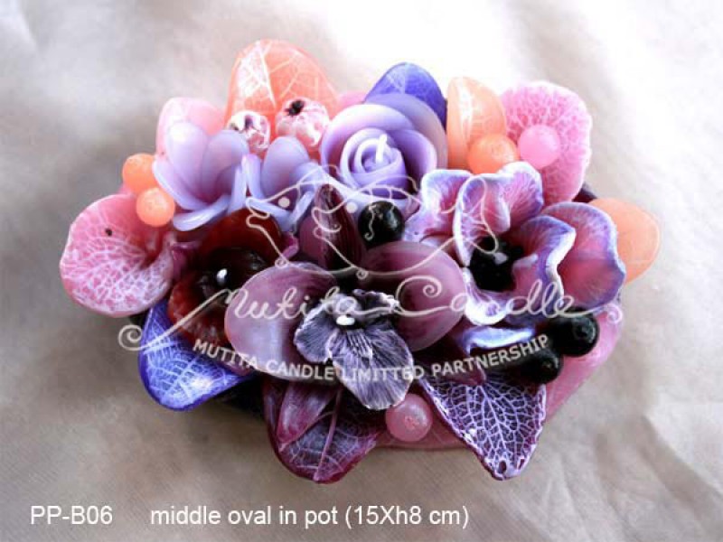 เทียนหอม เดชอุดม :  PINK PURPLE COLOUR B|orienatal flower candles from Thailand for any ocassions
WILD FLOWER CANDLES IN MYSTERIOUS COLOUR|PP-B06|middle oval pot 15 x h 8 cm