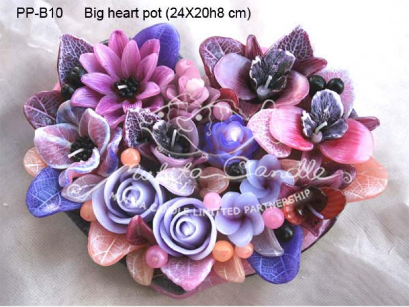 เทียนหอม เดชอุดม :  PINK PURPLE COLOUR B|orienatal flower candles from Thailand for any ocassions
WILD FLOWER CANDLES IN MYSTERIOUS COLOUR|PP-B10|Big heart pot 24 x 20 x h 8 cm