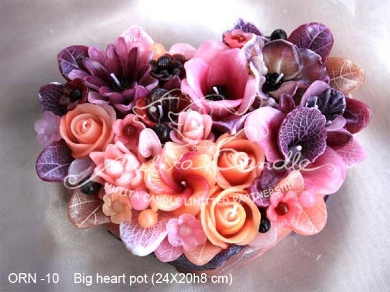 เทียนหอม เดชอุดม :  ORANGE ROSE NEW|Flower candles from Thailand for any ocassions
WILD FLOWER CANDLES IN HARZEL WOOD STYLE|ORN-10|Big heart pot 24 x 20 x h 8 cm