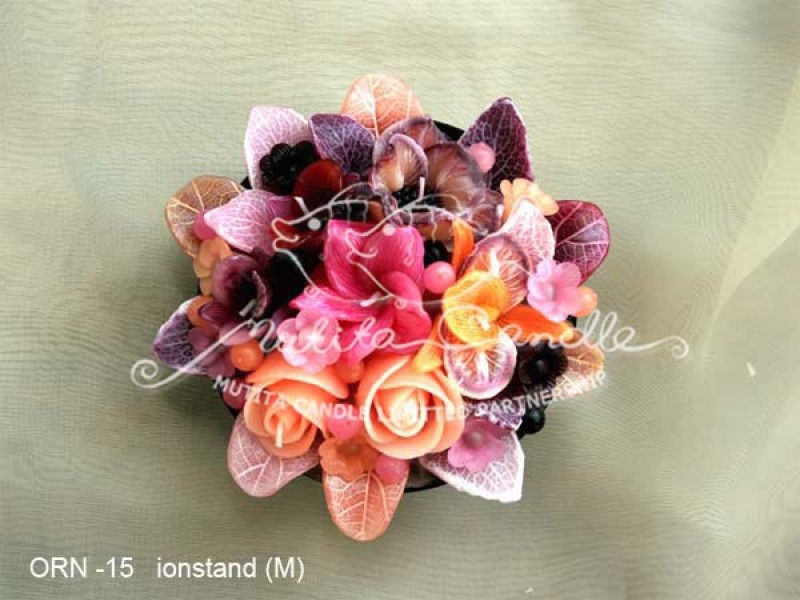 เทียนหอม เดชอุดม :  ORANGE ROSE NEW|Flower candles from Thailand for any ocassions
WILD FLOWER CANDLES IN HARZEL WOOD STYLE|ORN-15|Ironstand (M) 19.5 x 19.5 x h 9.5 cm