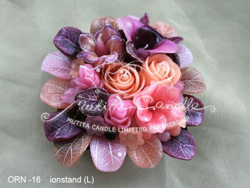 เทียนหอม เดชอุดม :  ORANGE ROSE NEW|Flower candles from Thailand for any ocassions
WILD FLOWER CANDLES IN HARZEL WOOD STYLE|ORN-16|Ironstand (L) 23.5 x 23.5 x h 10.5 cm